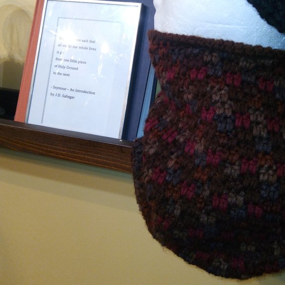 Handcrafted Multicolored Cowl Scarf - Picture 3 of 7